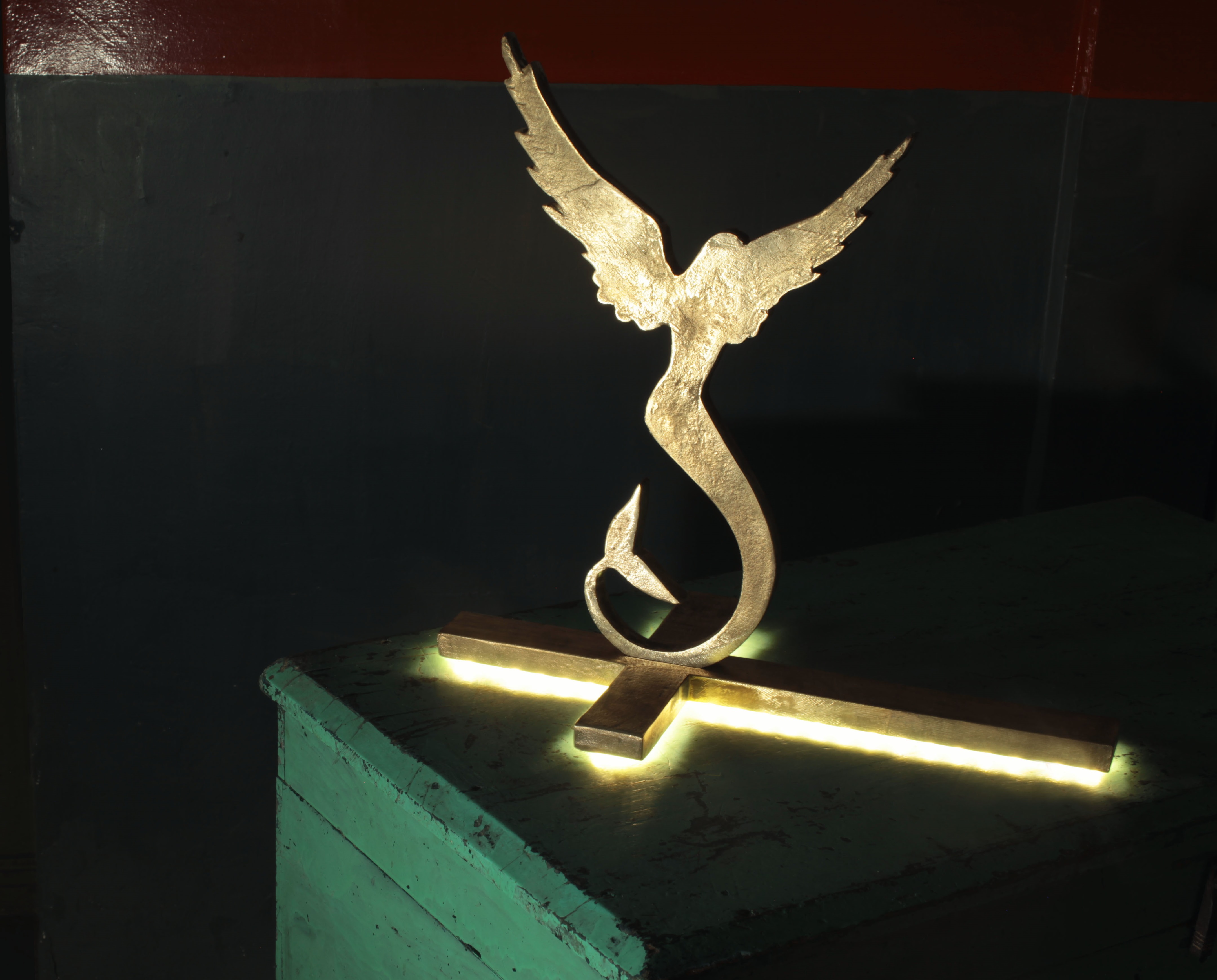 Luminaire Sirène, bronze rétro-éclairé Luminaire Sirène, bronze rétro-éclairé